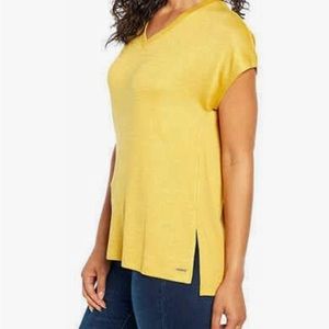 Orvis | Women’s V-Neck Split Side Shirt